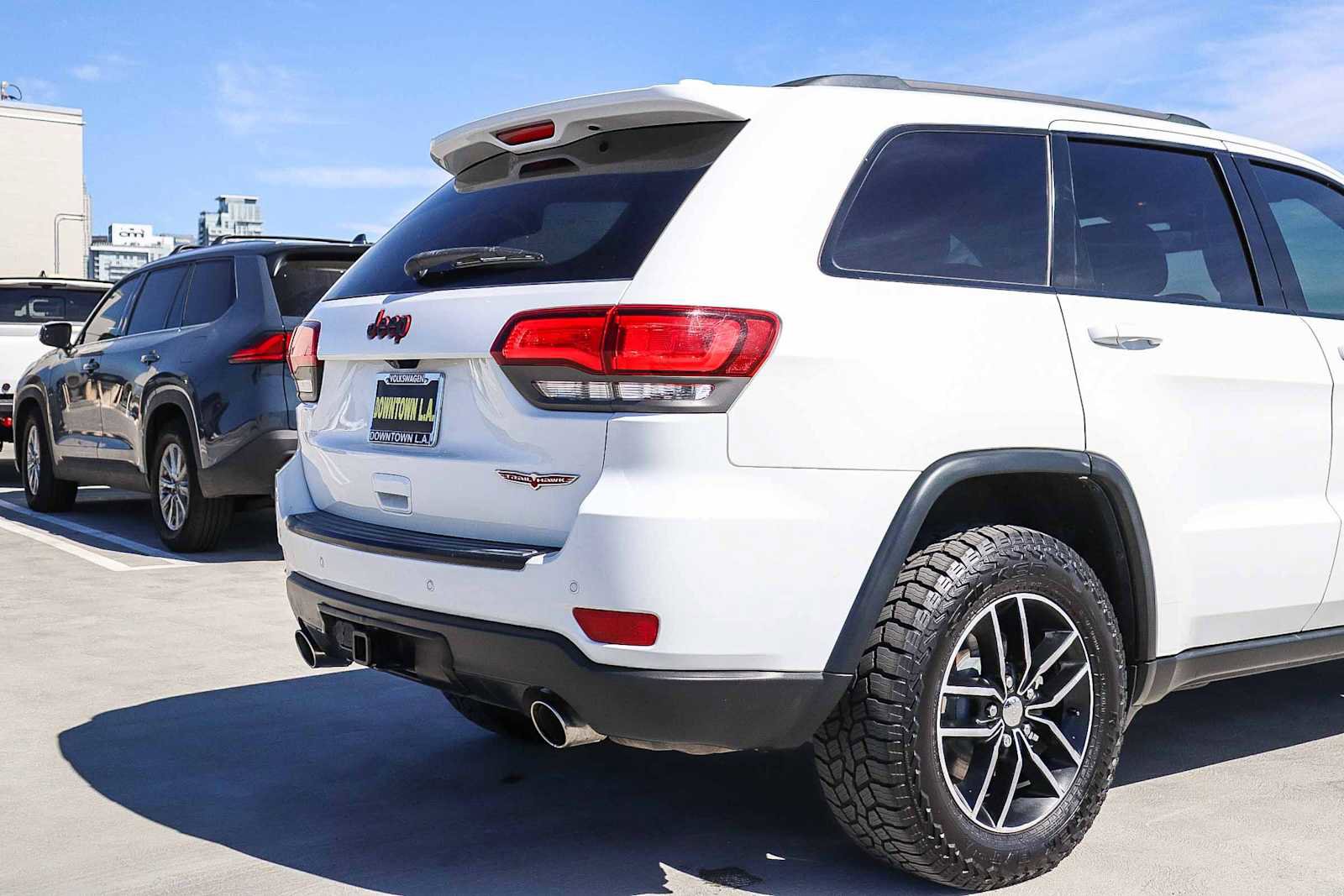 Used 2017 Jeep Grand Cherokee Trailhawk image 9