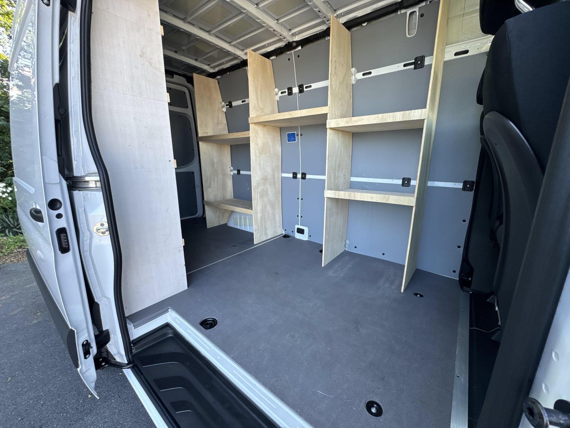 Used 2024 Mercedes-Benz Sprinter 2500 image 20