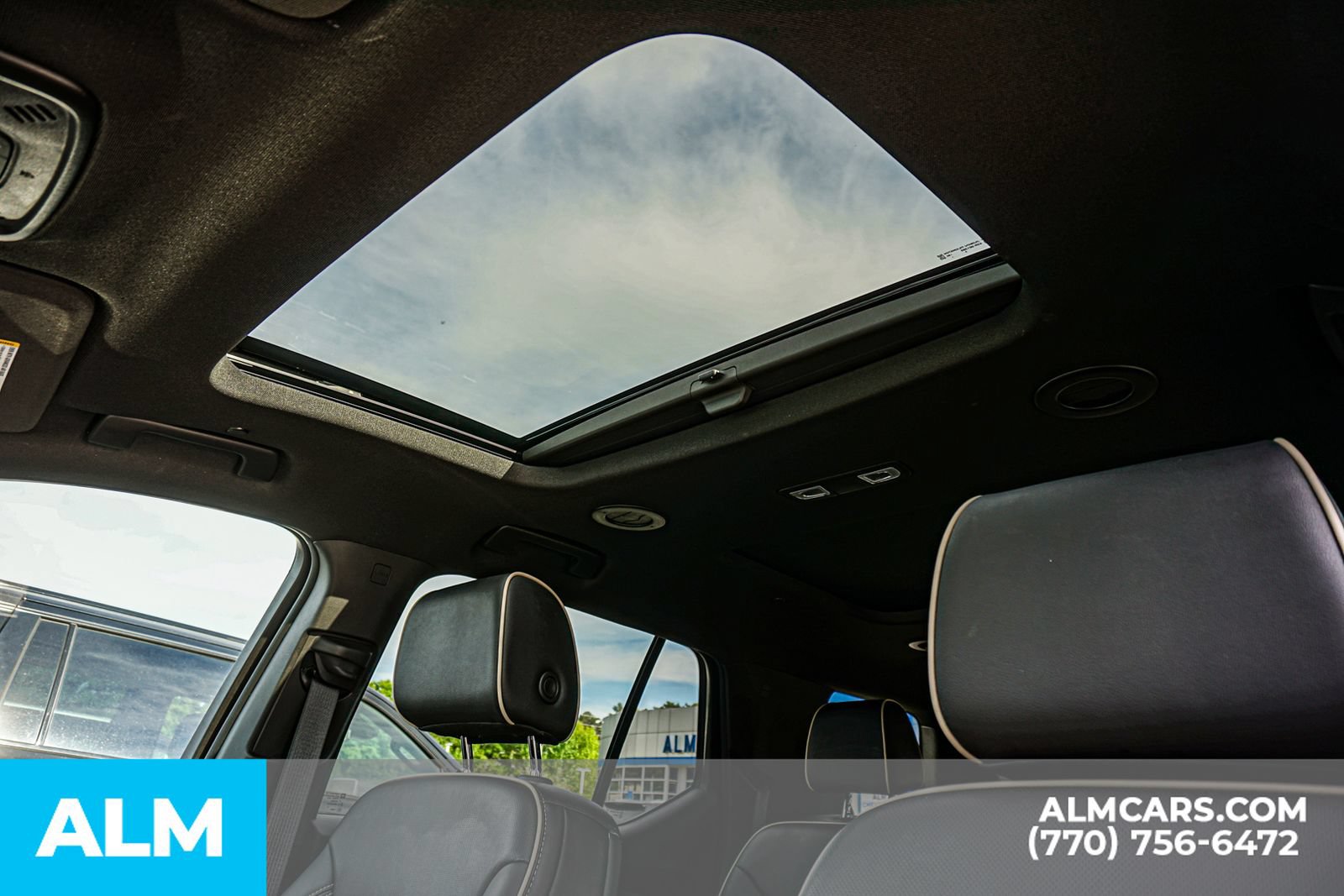 Used 2024 Chevrolet Traverse Premier w/ Redline Edition AWD/4WD image 38
