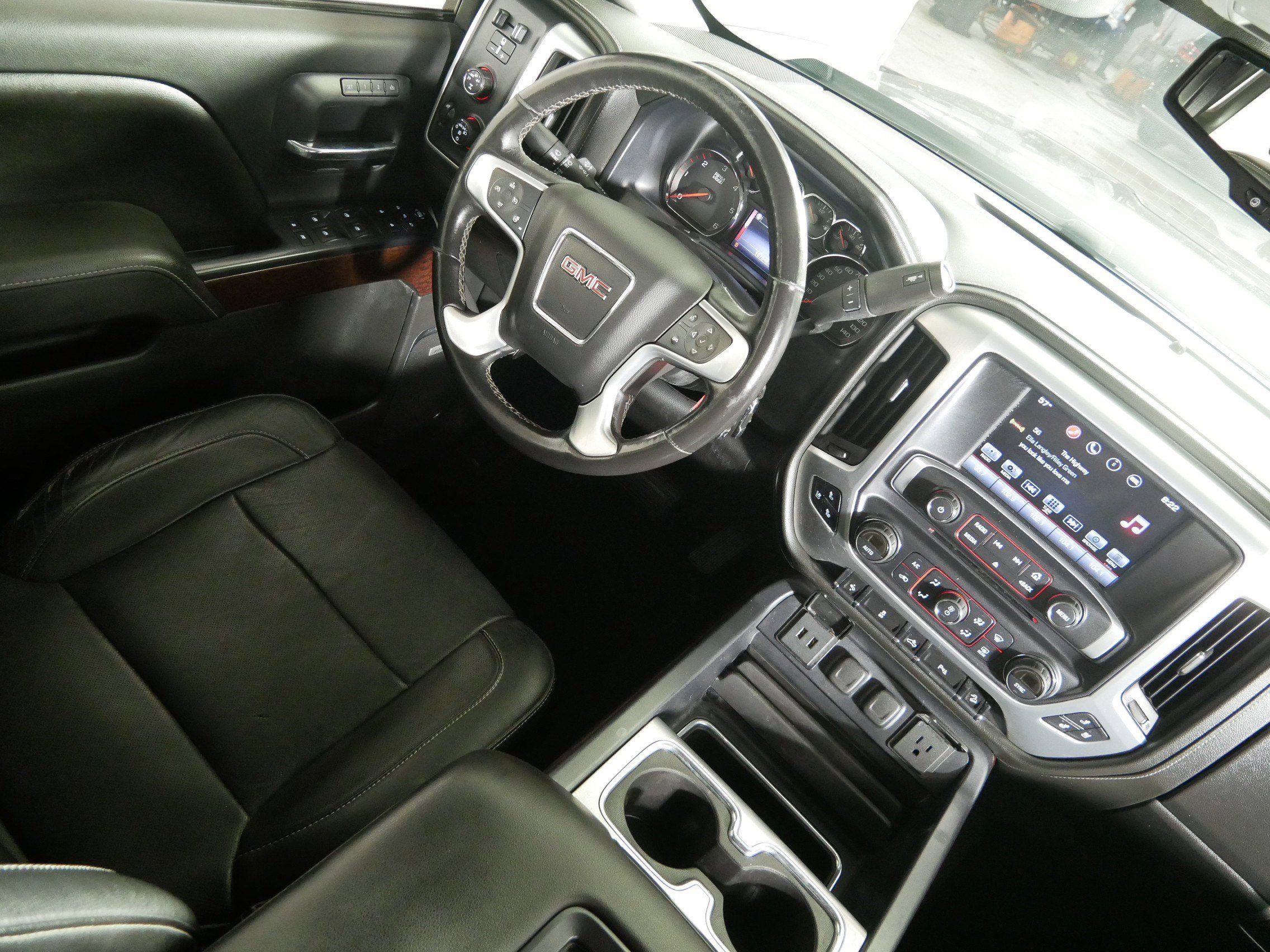 Used 2016 GMC Sierra 1500 SLT w/ SLT Premium Package AWD/4WD image 9