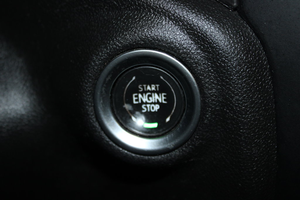 Used 2022 GMC Sierra 1500 AT4 w/ Technology Package AWD/4WD image 22