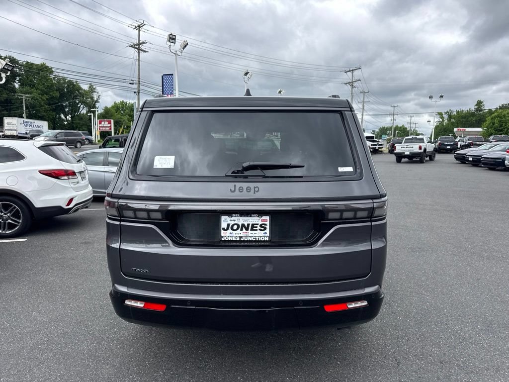 New 2026 Jeep Grand Wagoneer Summit AWD/4WD image 6