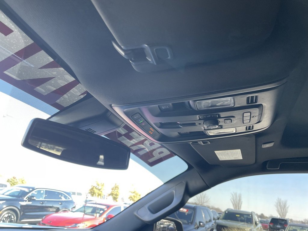 Used 2021 GMC Yukon AT4 w/ AT4 Premium Package image 19