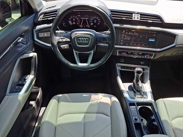 Certified 2023 Audi Q3 2.0T Premium w/ Convenience Package AWD/4WD image 11