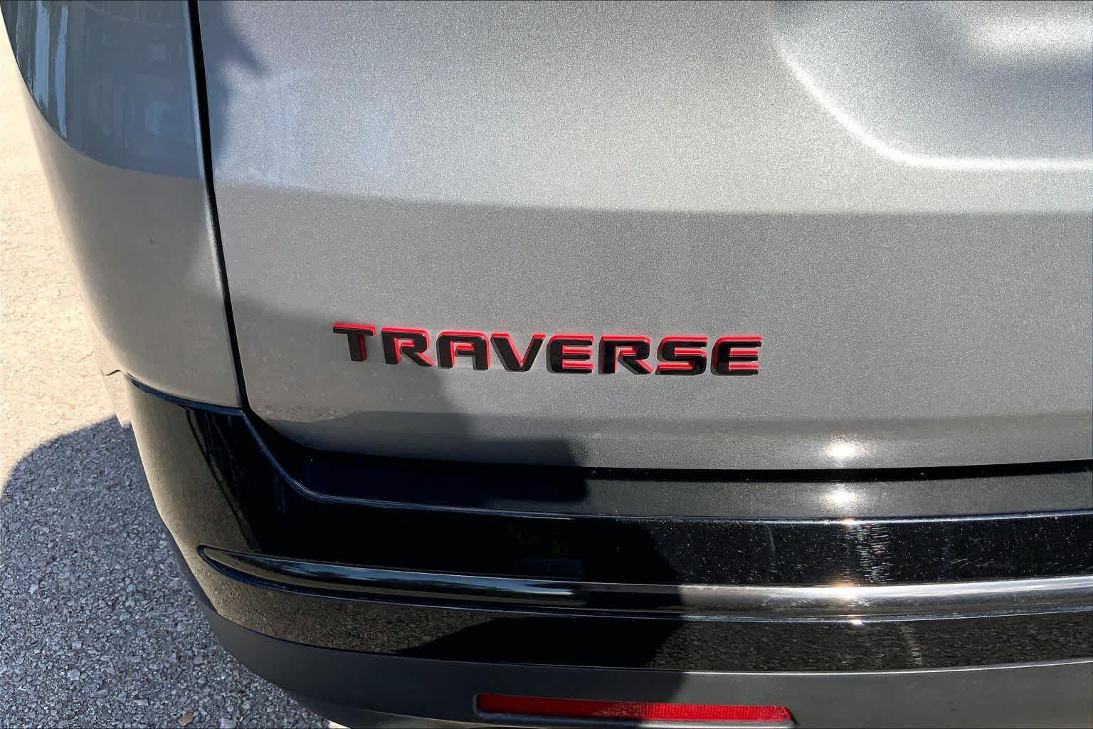 Used 2023 Chevrolet Traverse Premier w/ Redline Edition FWD image 10