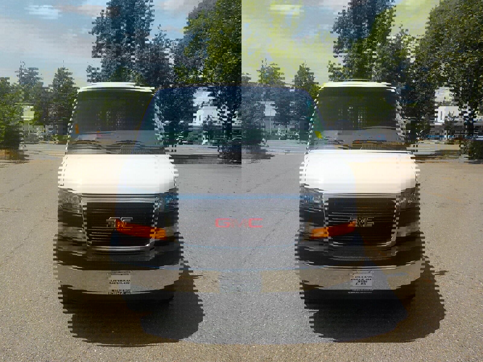 Used 2023 GMC Savana 2500 w/ Driver Convenience Package image 2