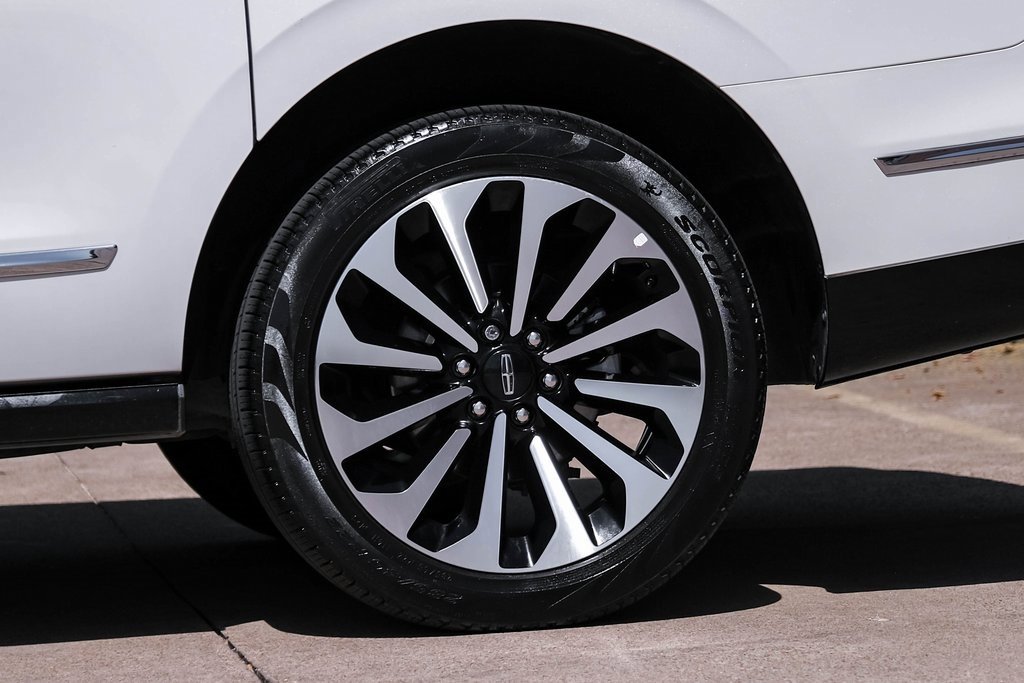 Used 2023 Lincoln Navigator L Reserve image 72