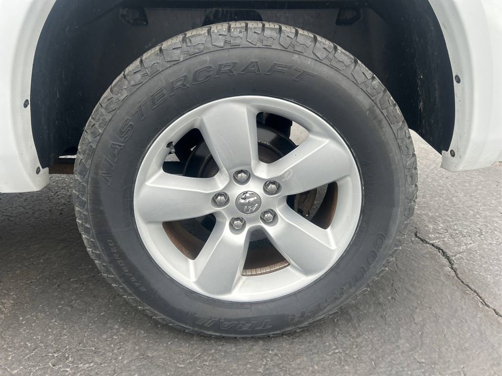 Used 2015 RAM 1500 Outdoorsman AWD/4WD image 22