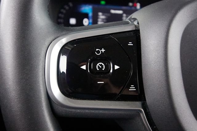 Certified 2023 Volvo XC90 B6 Plus AWD/4WD image 17