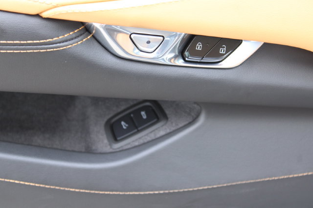 Used 2021 Chevrolet Corvette Stingray Preferred Conv w/ Z51 Performance Package RWD image 14