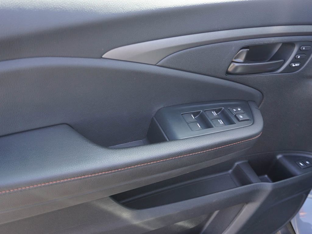 Used 2023 Honda Passport TrailSport image 18