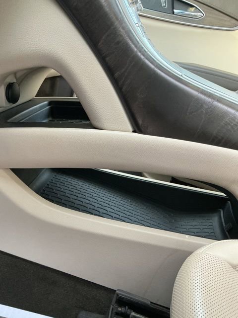 Used 2020 Lincoln Nautilus Reserve image 26