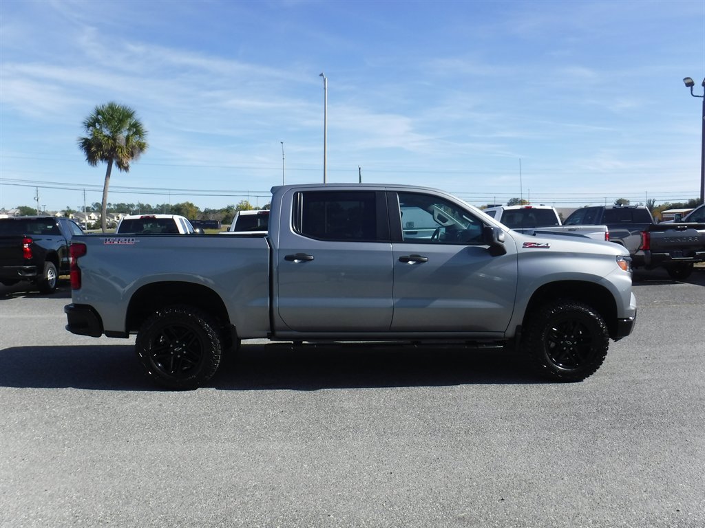 Used 2025 Chevrolet Silverado 1500 Custom Trail Boss image 3