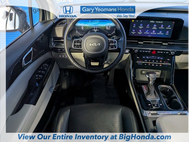 Used 2023 Kia Carnival SX Prestige FWD image 16