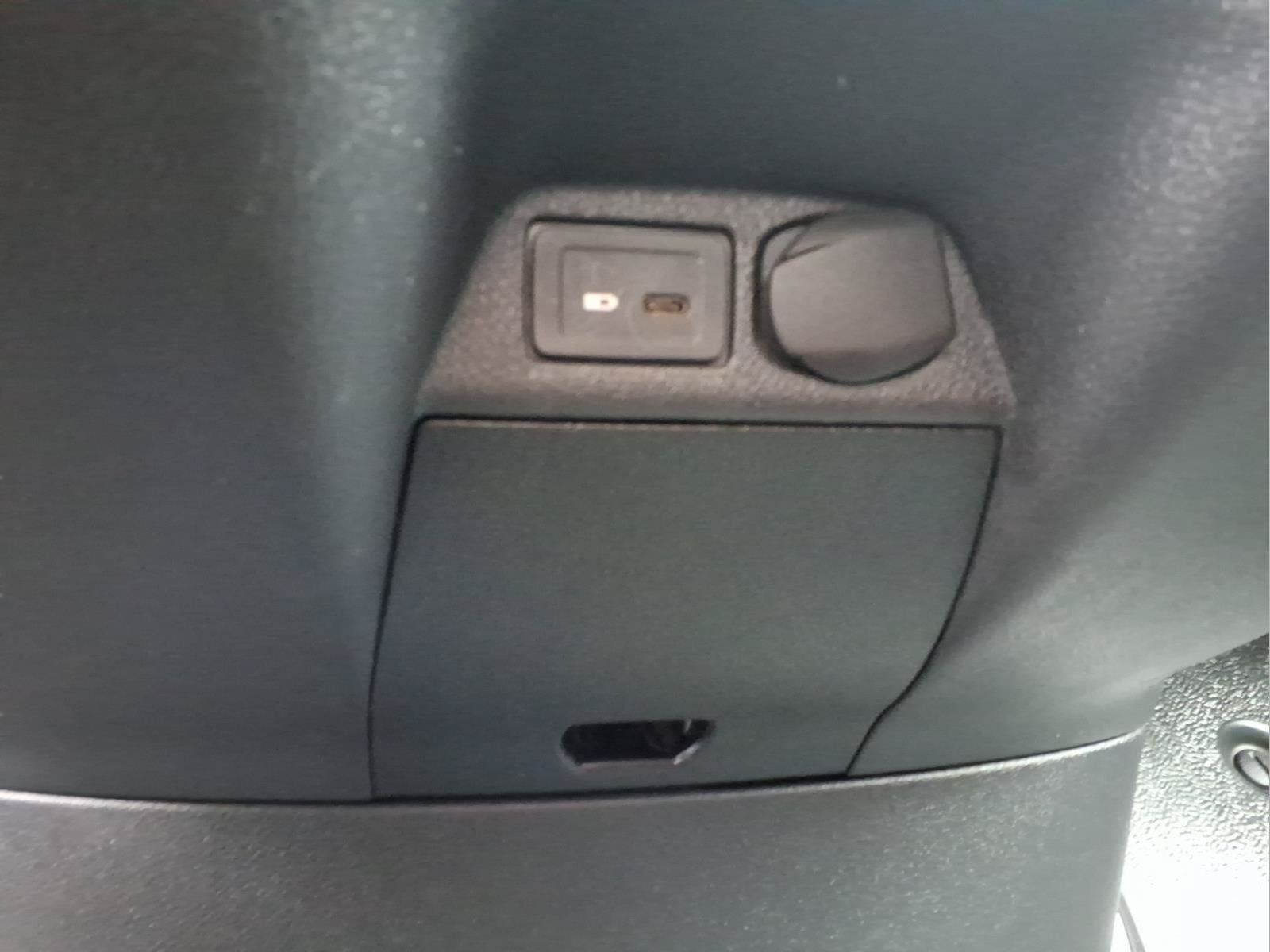Used 2019 Mercedes-Benz Sprinter 144 image 12