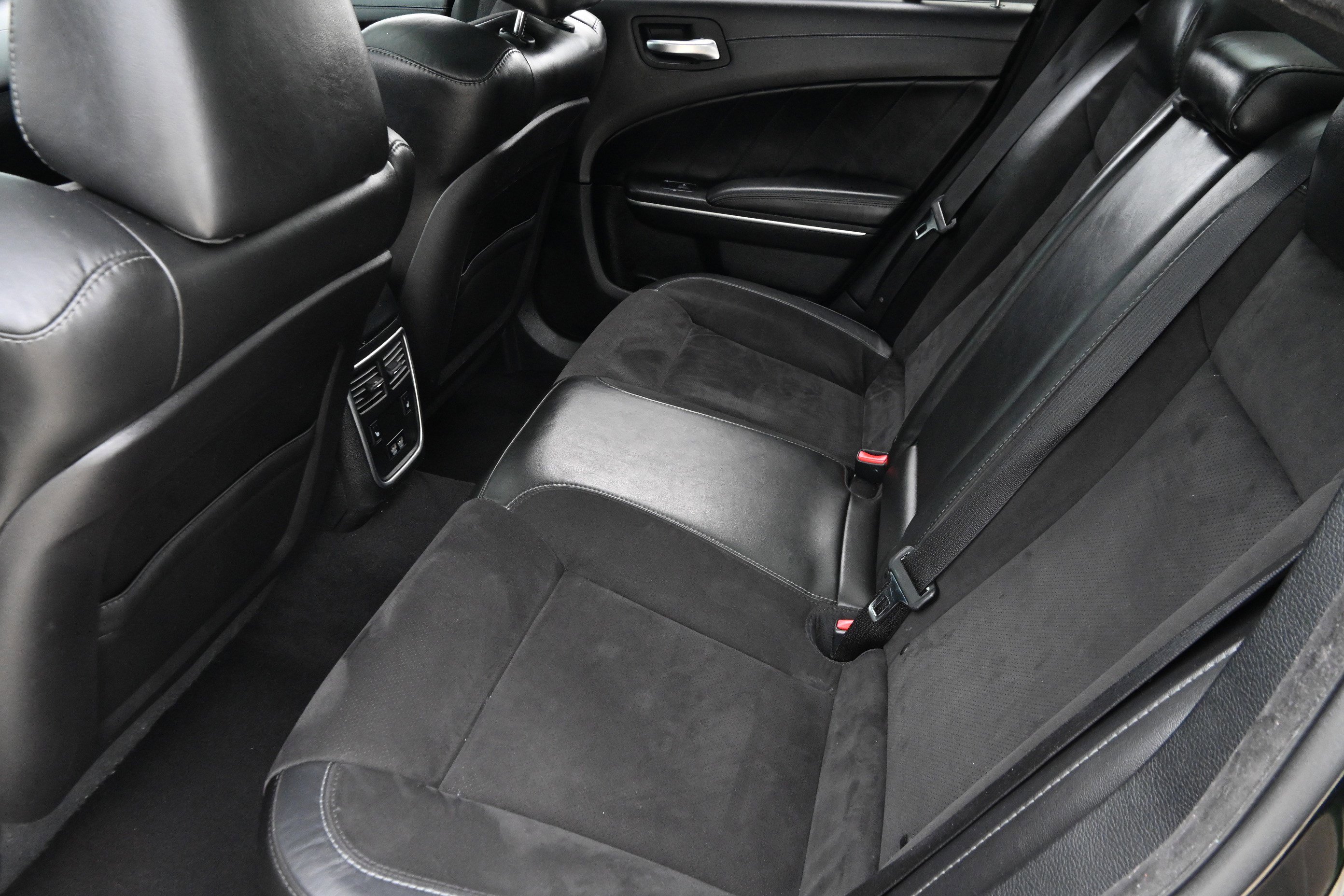 Used 2019 Dodge Charger Scat Pack w/ Plus Group RWD image 12