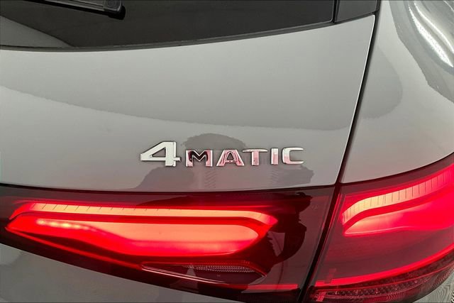 Used 2025 Mercedes-Benz GLC 300 4MATIC image 14