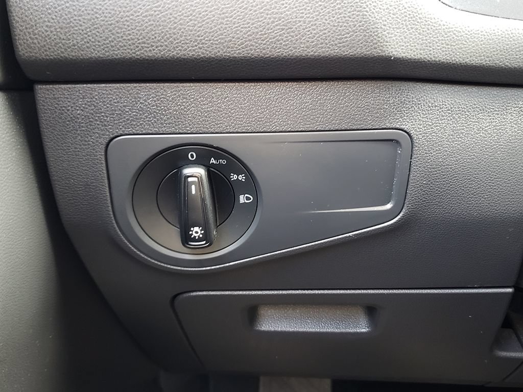 Used 2020 Volkswagen Tiguan S FWD image 26