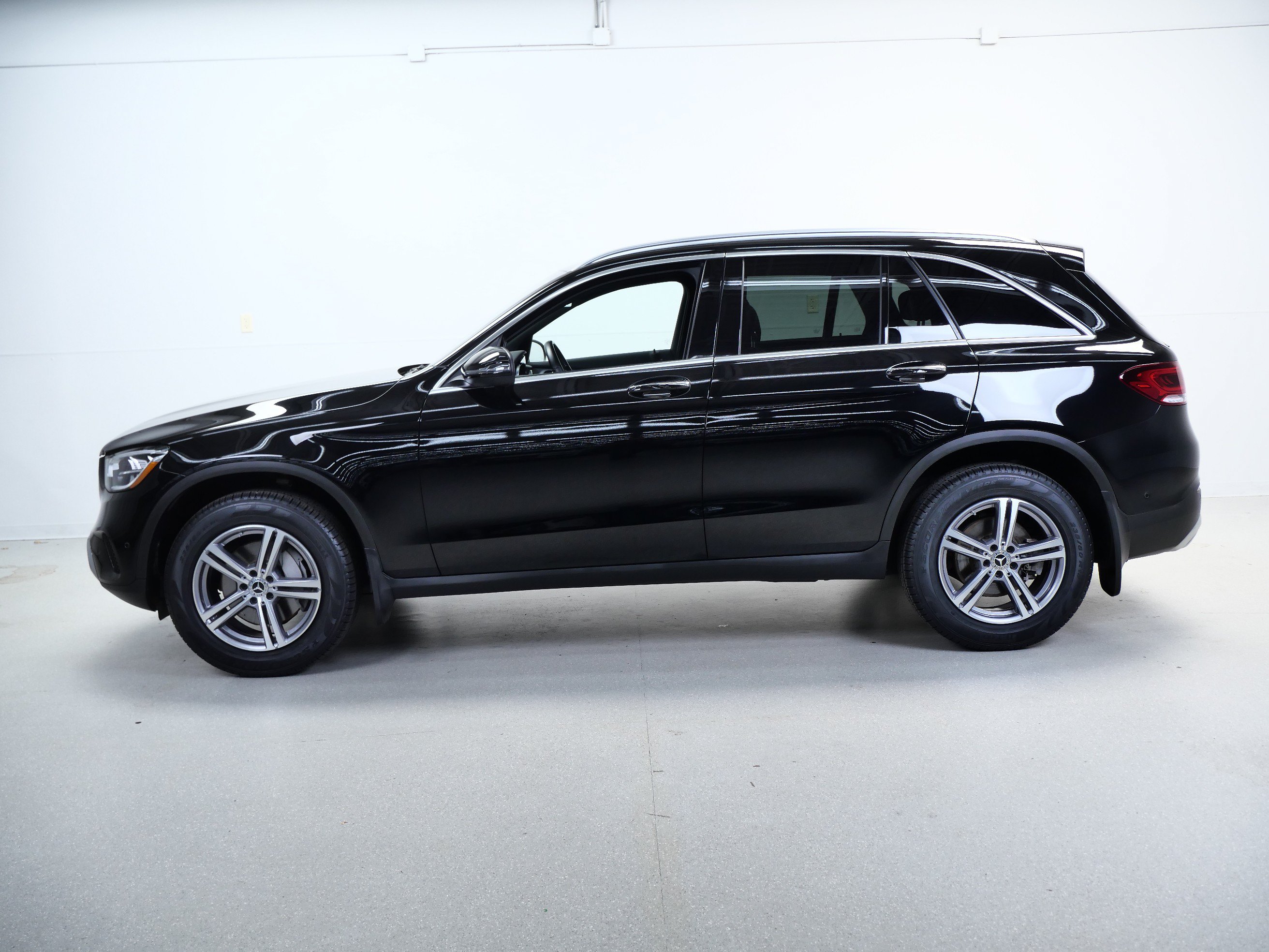 Used 2022 Mercedes-Benz GLC 300 4MATIC image 10