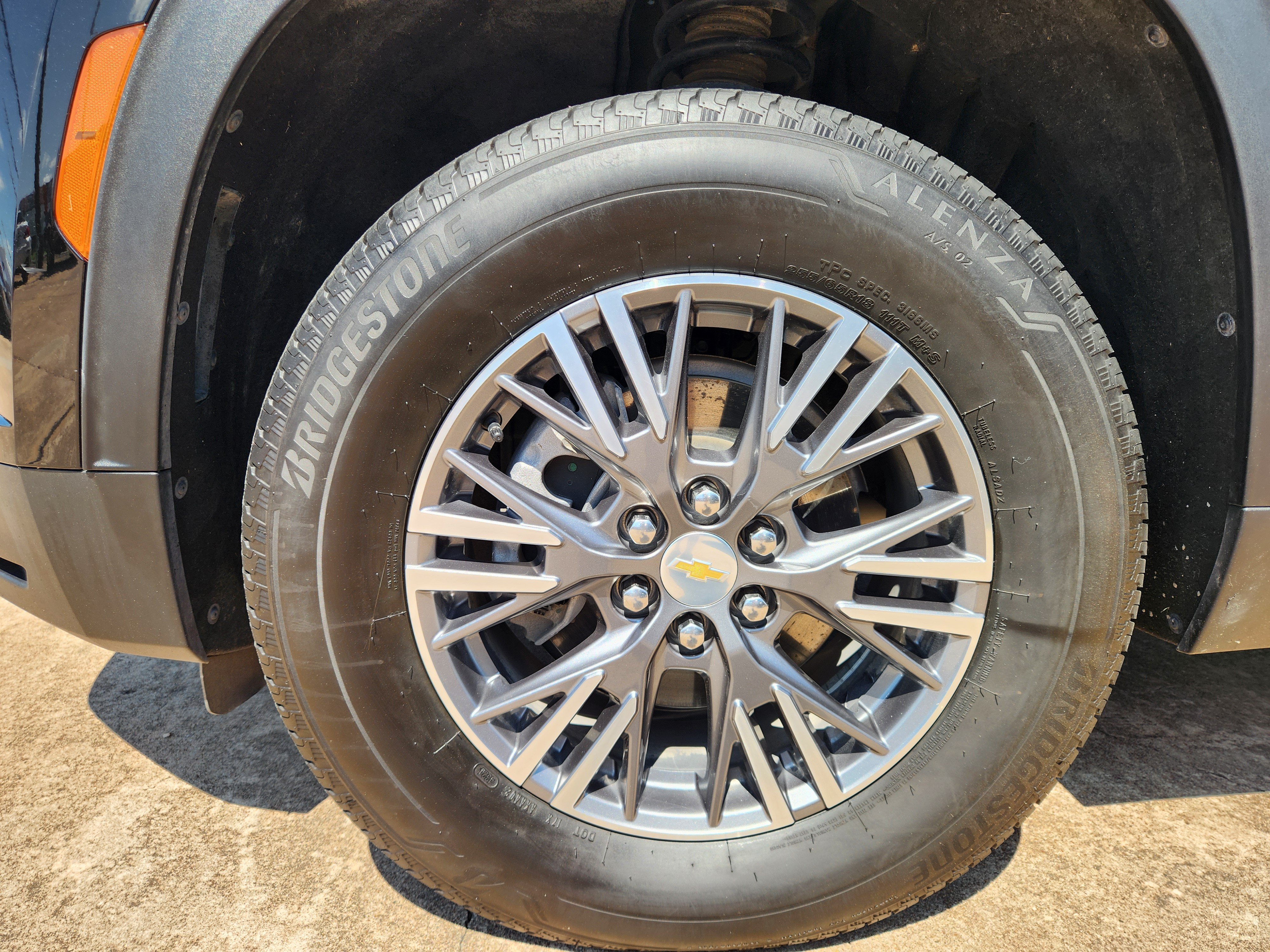 Certified 2025 Chevrolet Traverse LT FWD image 11