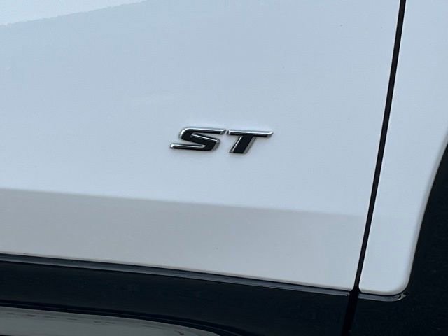 Used 2025 Buick Envista Sport Touring image 31