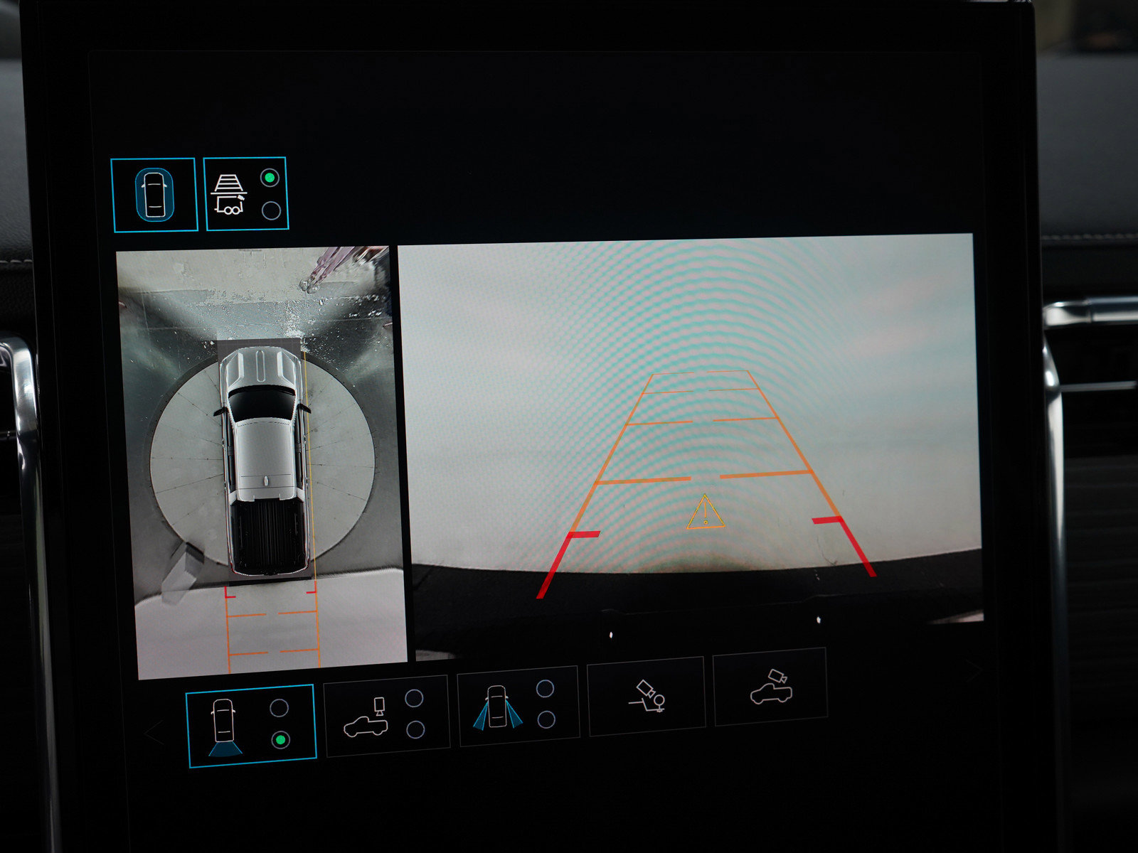 Used 2024 GMC Sierra EV Denali image 26