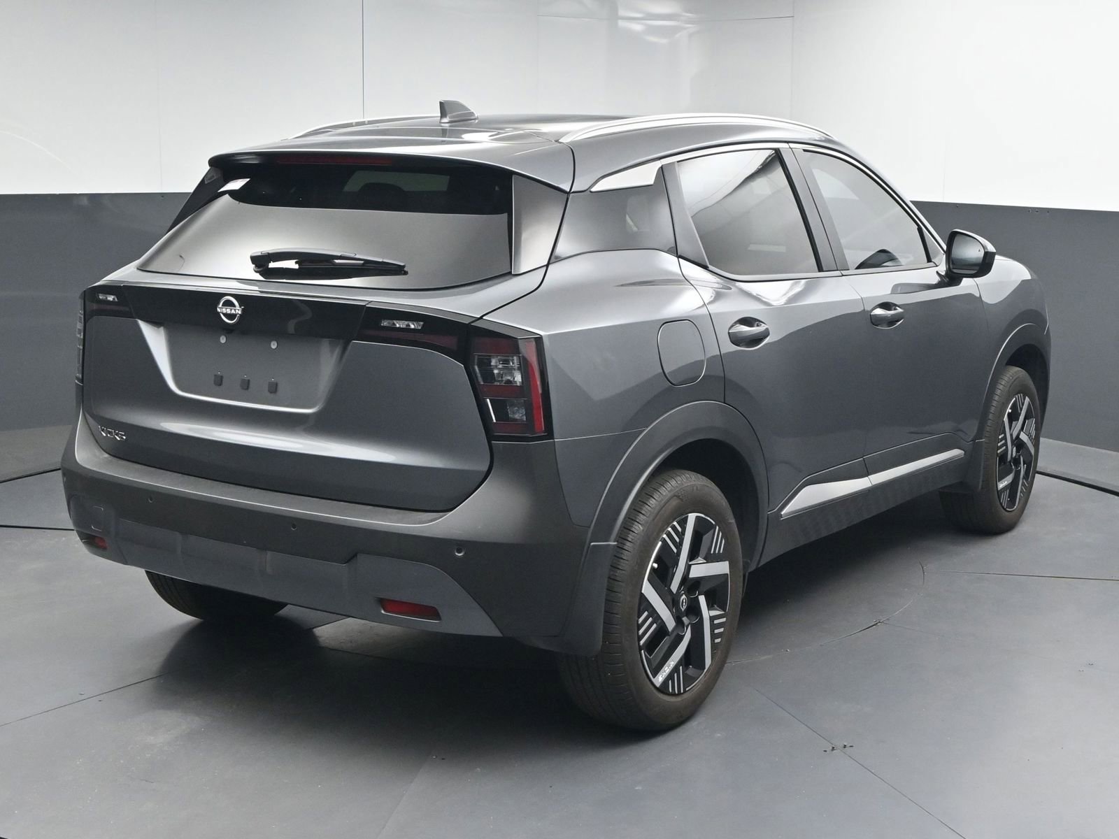 Certified 2025 Nissan Kicks SV w/ SV Premium Package FWD image 7