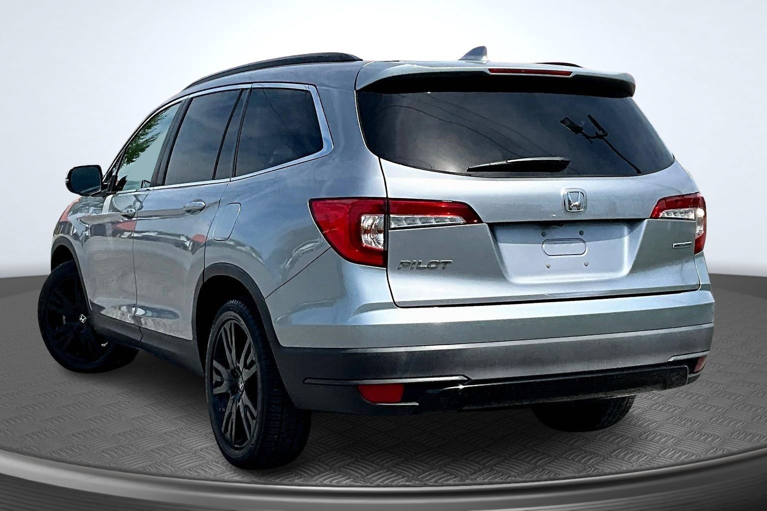 Used 2021 Honda Pilot Special Edition image 4