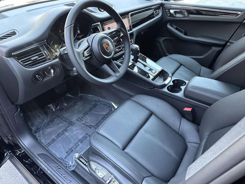 New 2026 Porsche Macan AWD/4WD image 11
