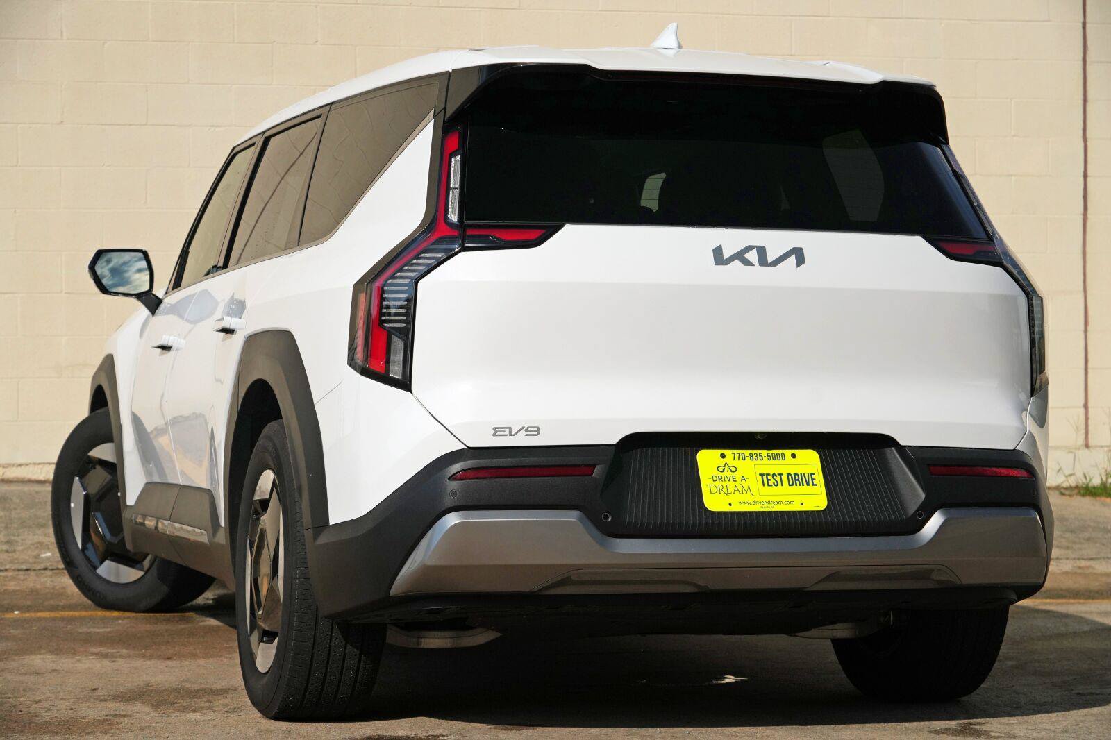 Used 2026 Kia EV9 Light RWD image 5