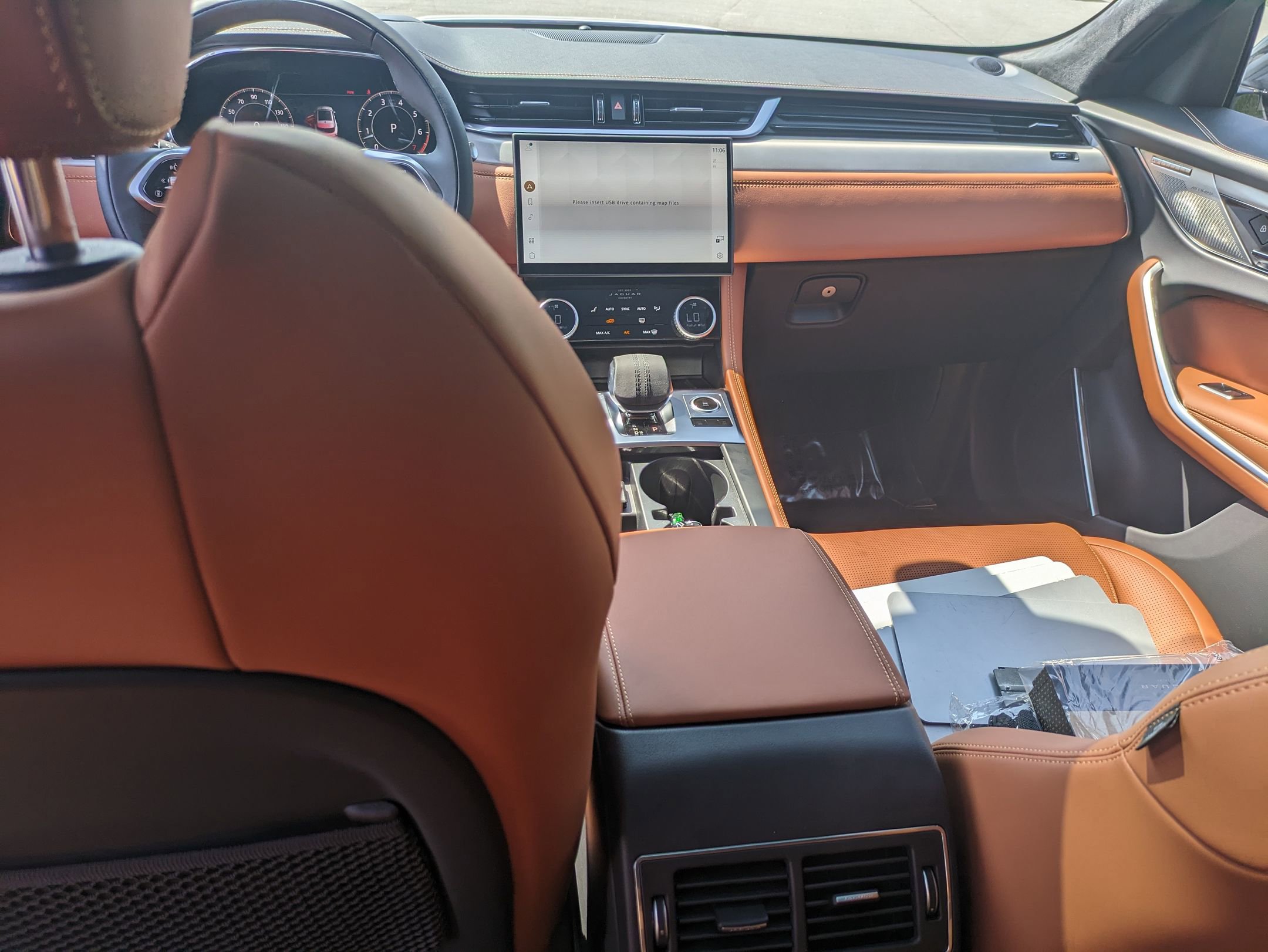 New 2026 Jaguar F-PACE R-Dynamic S image 22