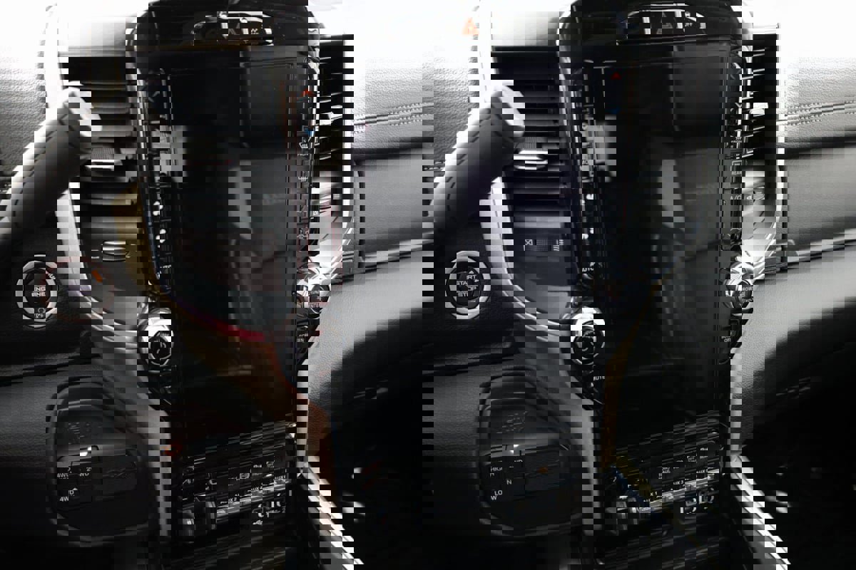 Used 2023 RAM 3500 Laramie image 29