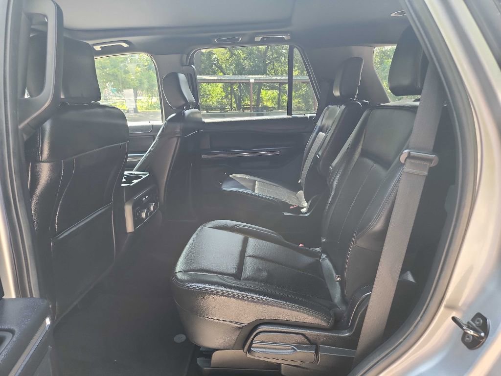 Used 2020 Ford Expedition XLT w/ Equipment Group 202A image 28