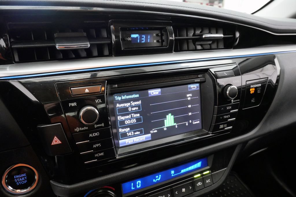 Used 2016 Toyota Corolla L FWD image 27