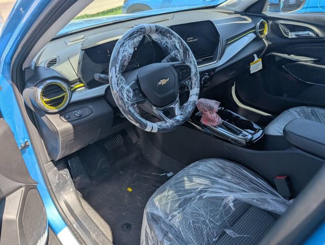 New 2026 Chevrolet Trax LT w/ Driver Confidence Package image 12