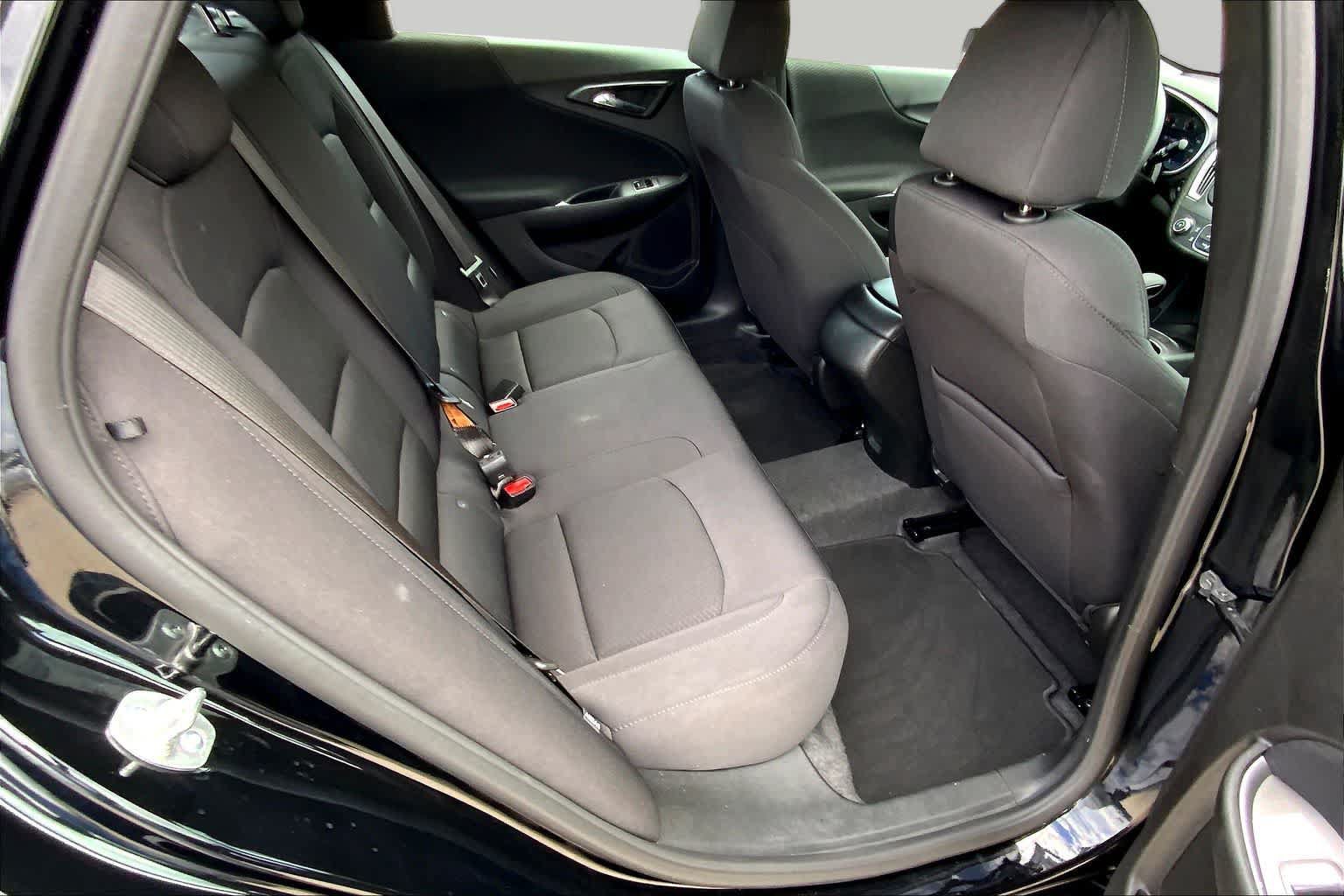 Used 2025 Chevrolet Malibu RS FWD image 20