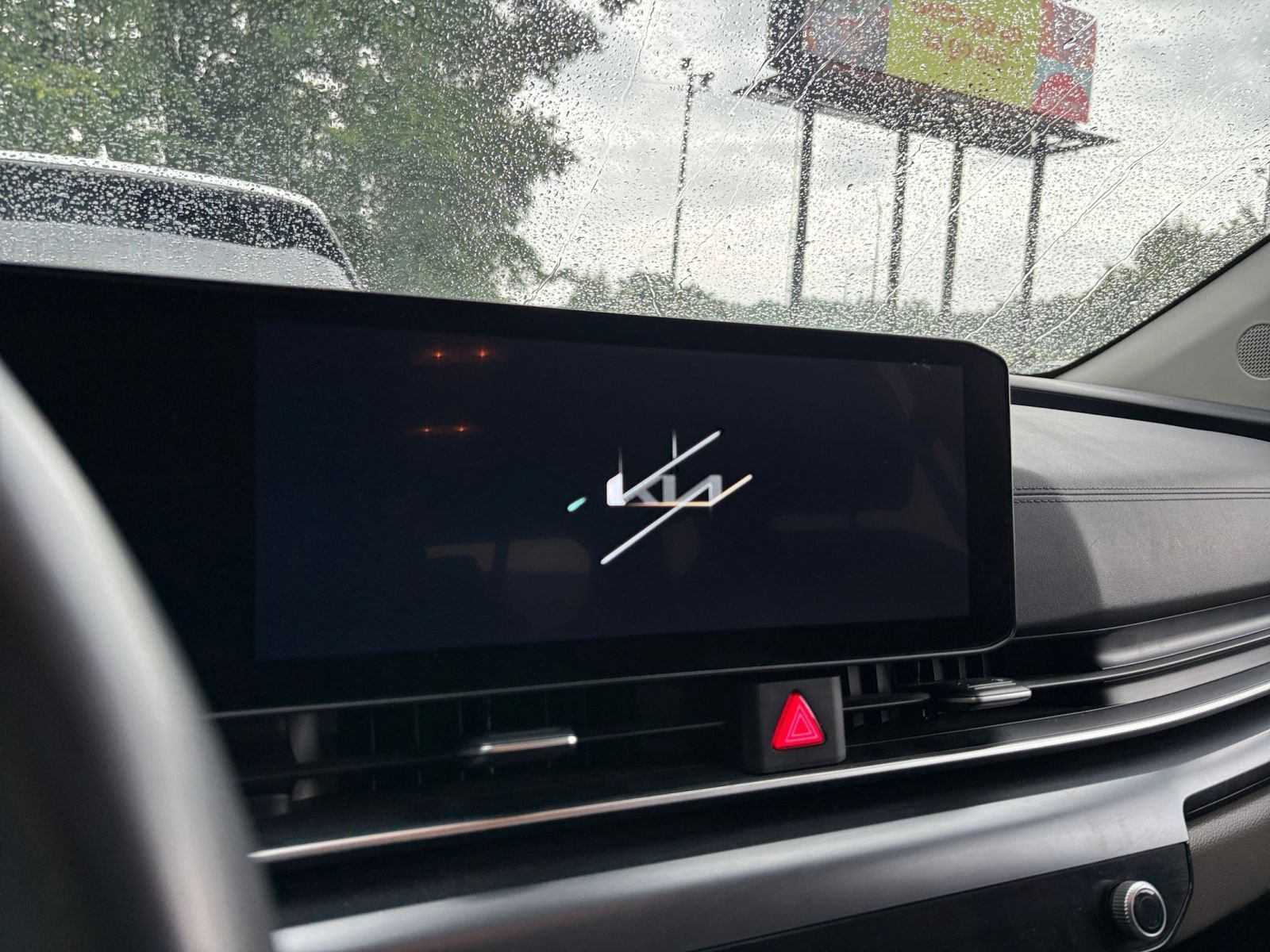 Used 2026 Kia Carnival FWD image 17