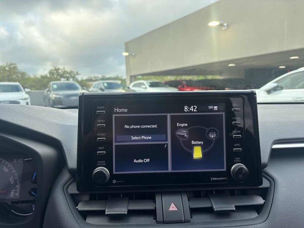 Used 2021 Toyota RAV4 SE w/ Weather & Moonroof Package AWD/4WD image 20