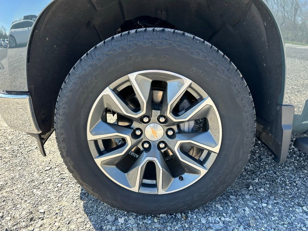 Used 2025 Chevrolet Silverado 1500 LT w/ Max Trailering Package image 4