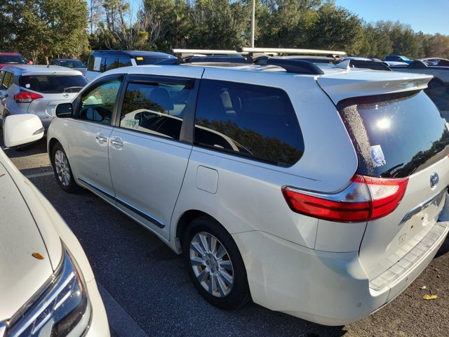 Used 2015 Toyota Sienna Limited image 7
