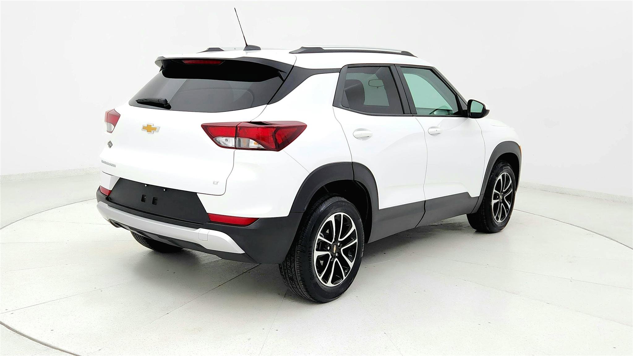 Used 2025 Chevrolet TrailBlazer LT image 5