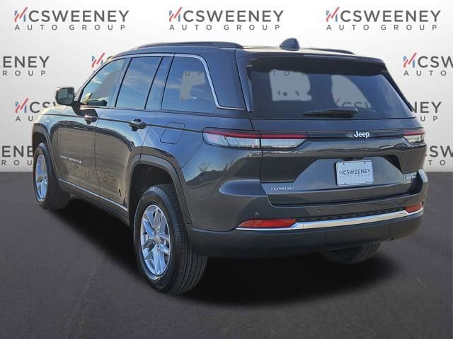 New 2026 Jeep Grand Cherokee Laredo X image 3