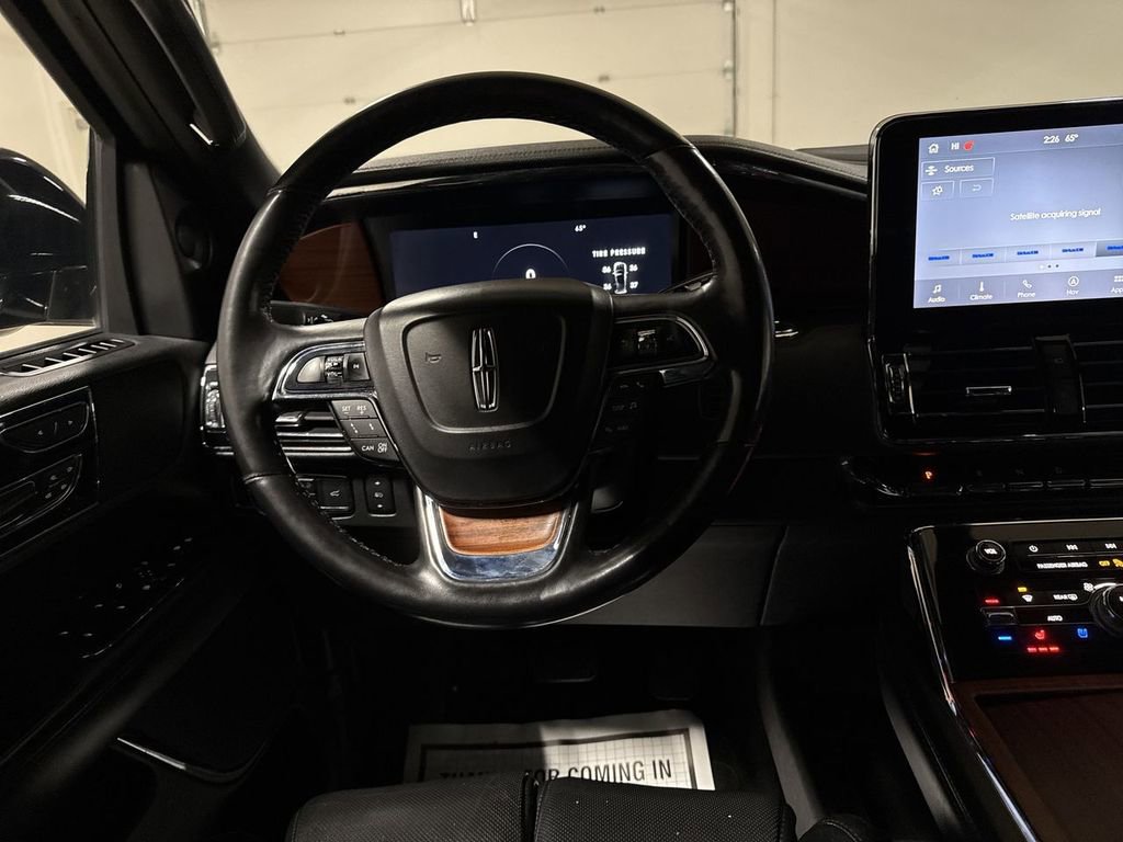 Used 2020 Lincoln Navigator L Reserve AWD/4WD image 21