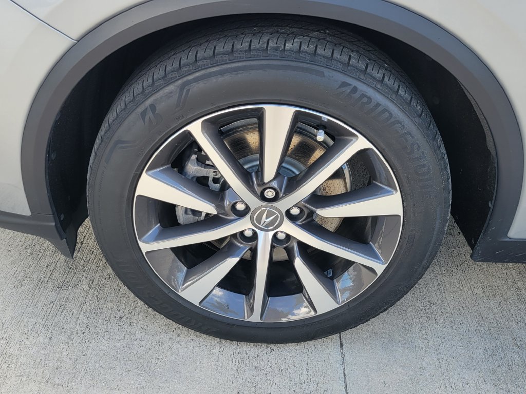 Used 2025 Acura MDX w/ Technology Package FWD image 4