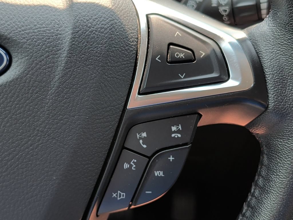 Used 2024 Ford Edge SEL AWD/4WD image 13