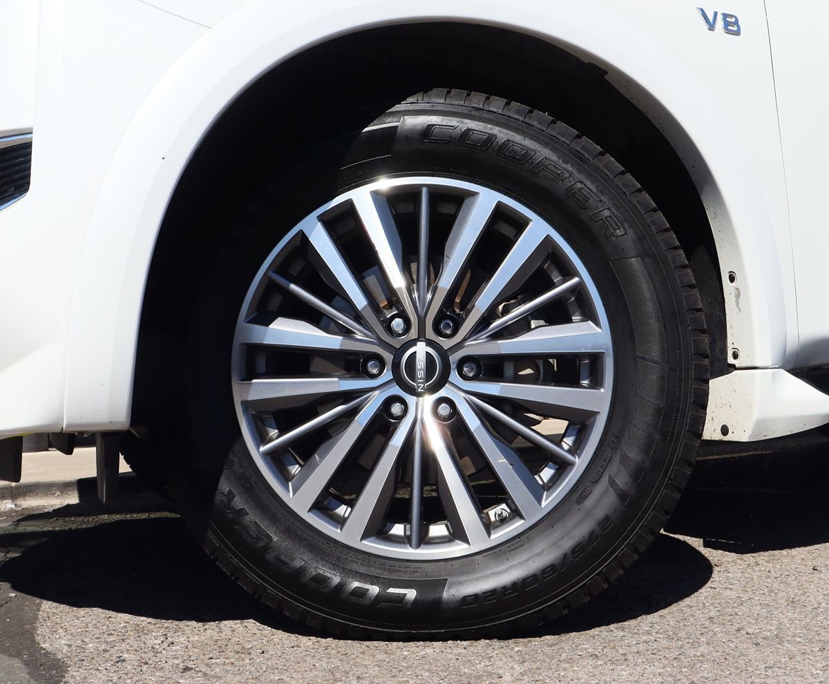 Used 2021 Nissan Armada SV w/ SV Appearance Package RWD image 5
