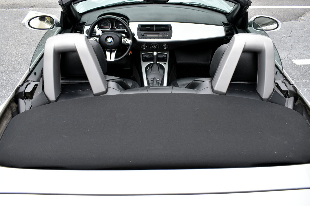 Used 2006 BMW Z4 3.0i image 36
