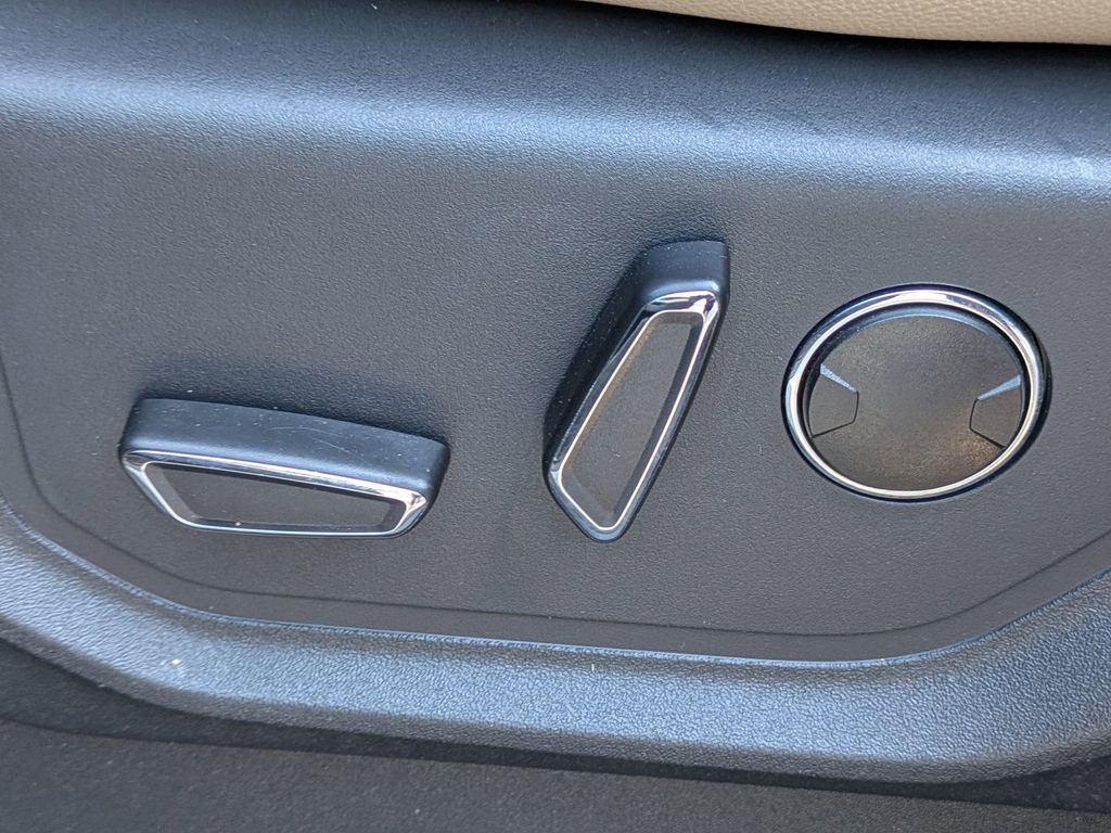 Used 2024 Ford Expedition Limited AWD/4WD image 21