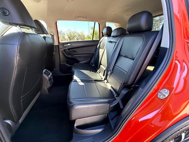 Used 2019 Volkswagen Tiguan SE image 12
