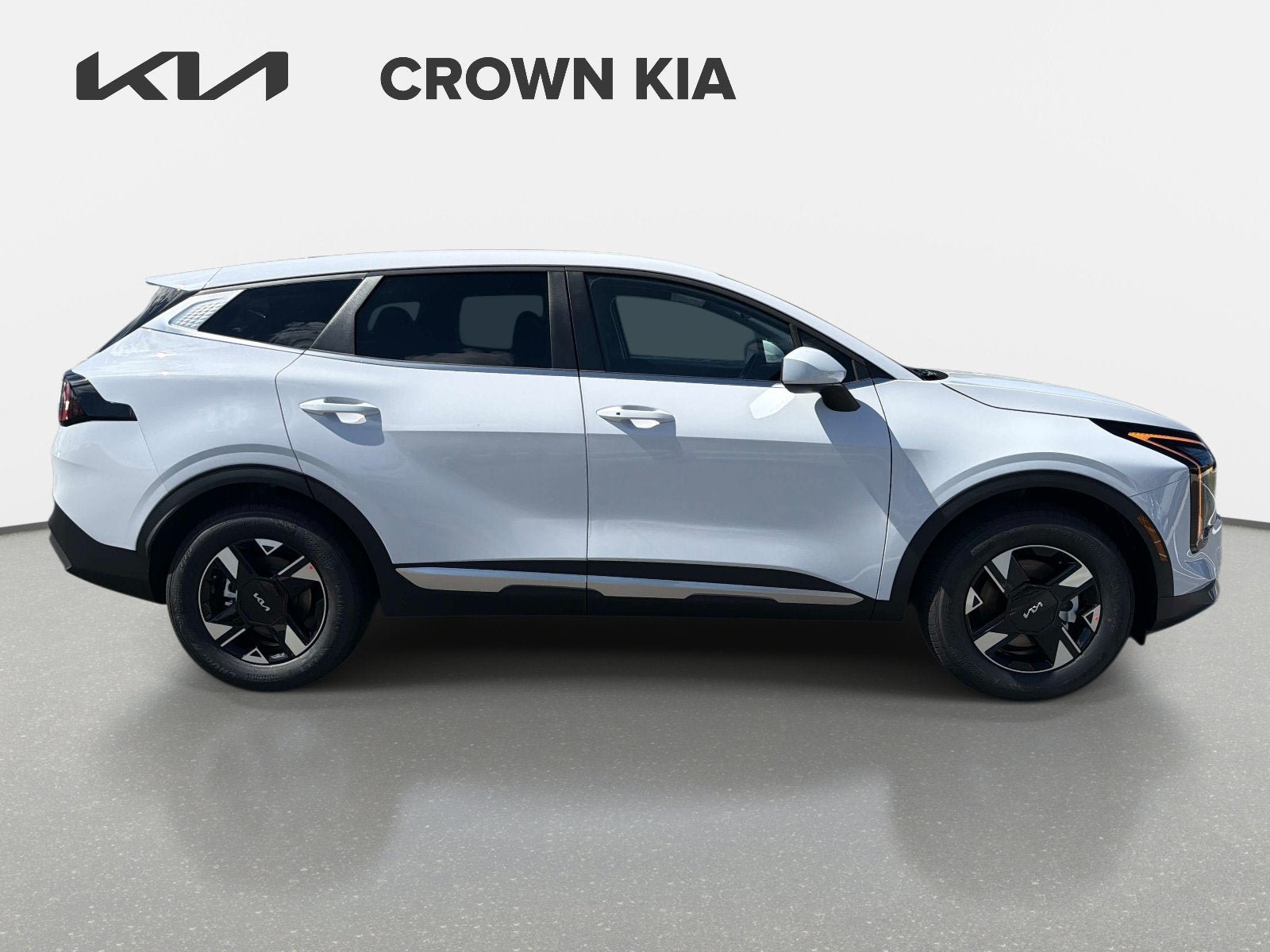 New 2027 Kia Sportage LX FWD image 4